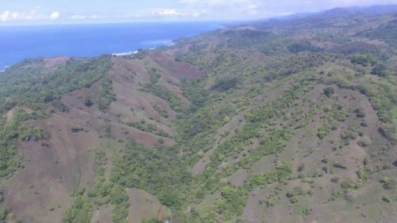 3 km de Playa Cambutal