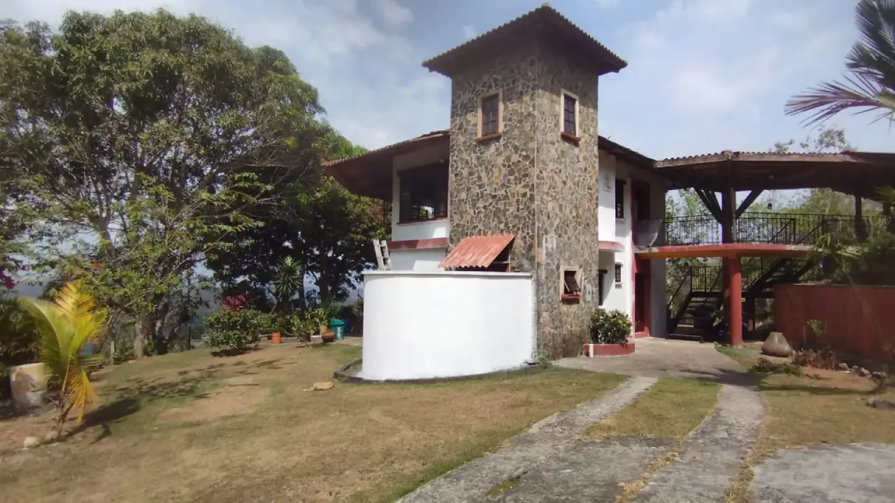 8 ha Finca Refugio en Capira — imagen 2