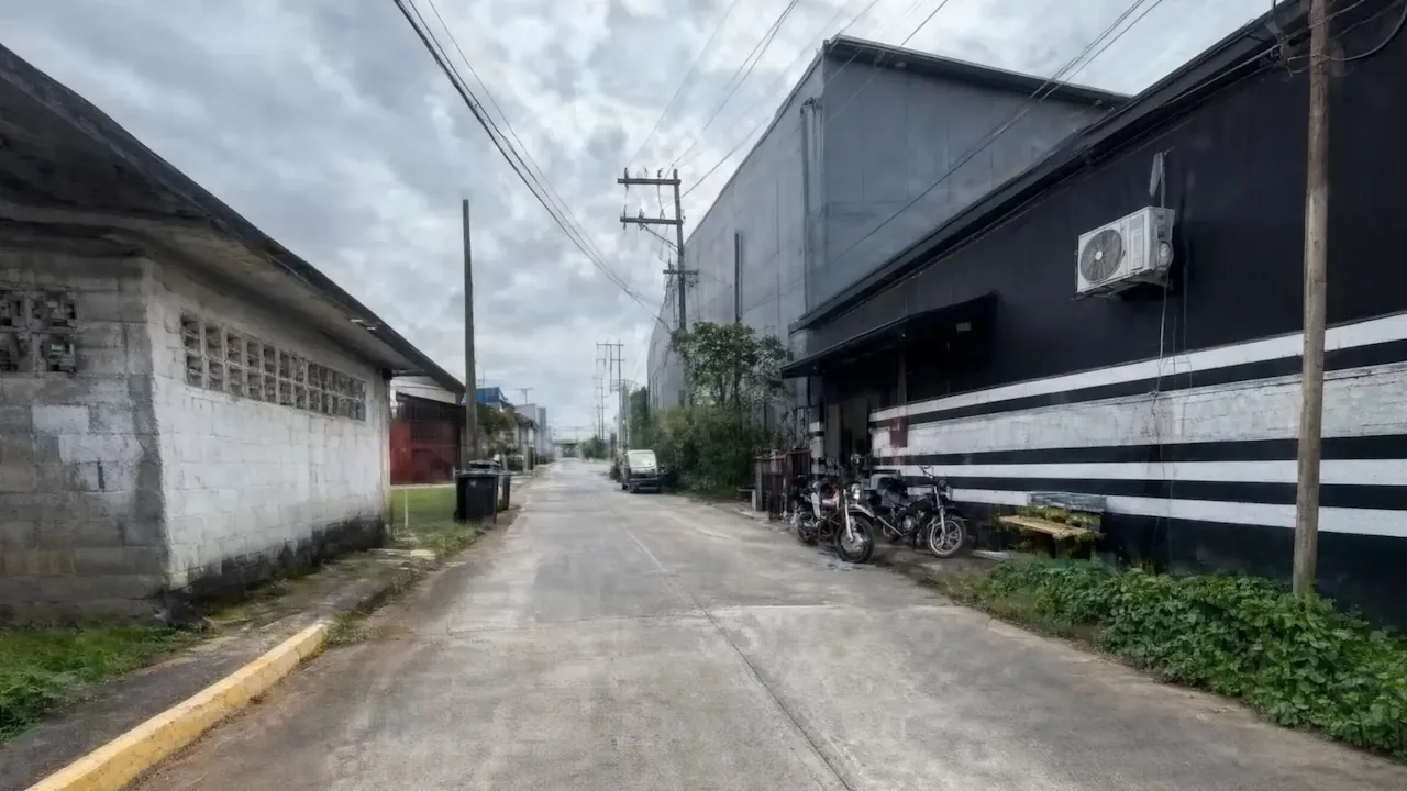 Galera industrial en Urbanización La Locería, Curundú — imagen 3