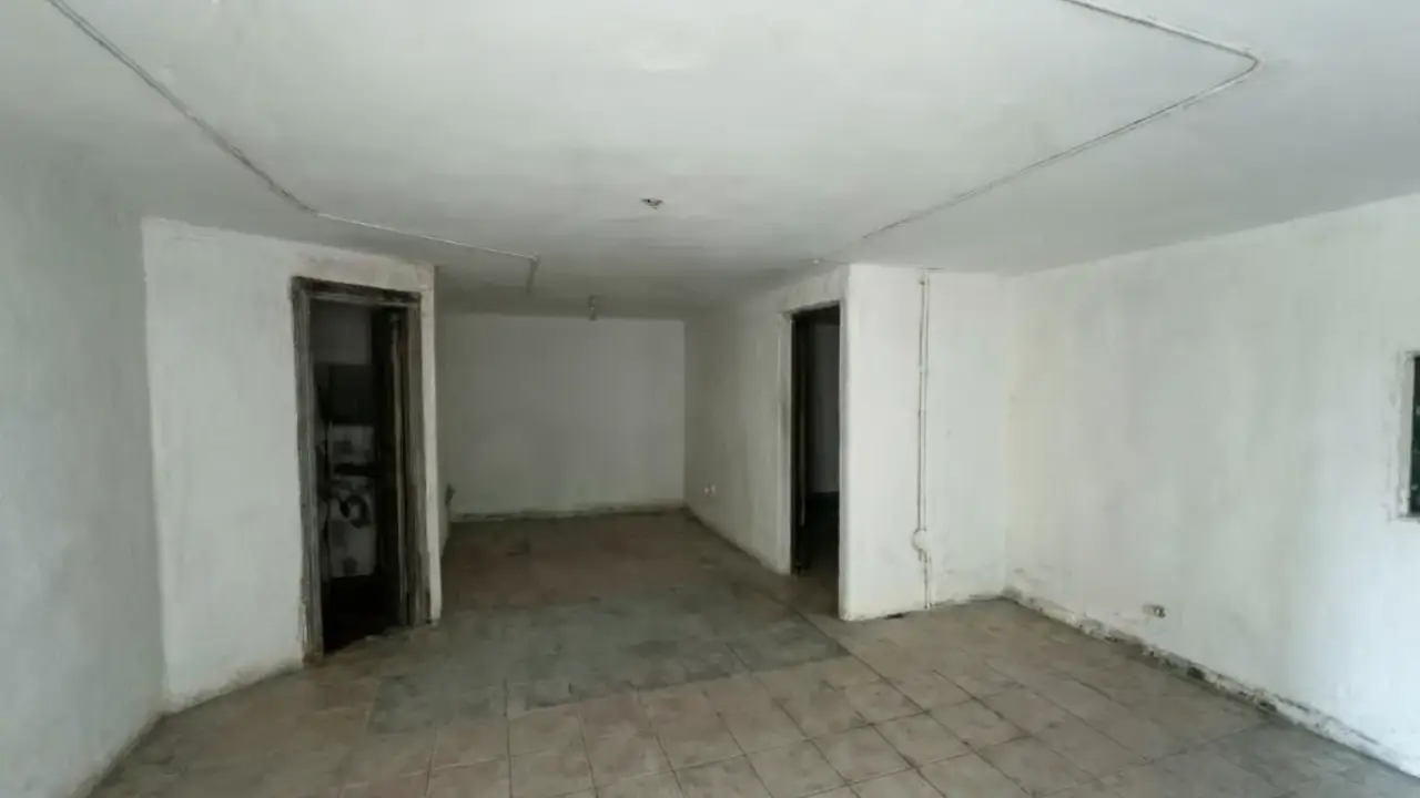 Ambiente interior en proceso — galera industrial La Locería, Curundú