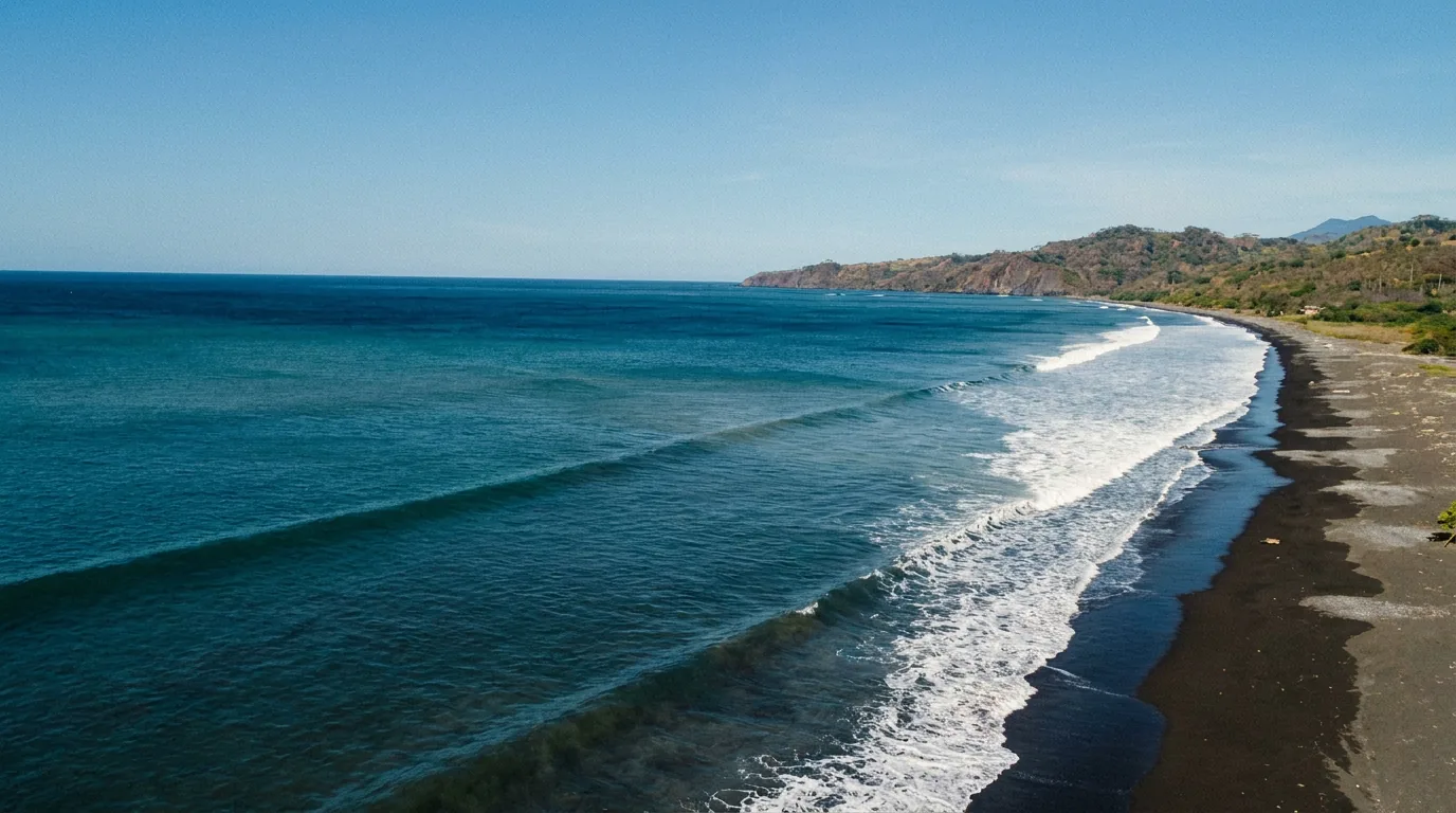 225 hectáreas frente al mar en Playa Horcones, Cambutal — imagen 3