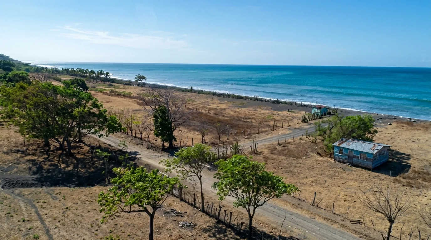 225 ha Frente al Mar — Playa Horcones, Cambutal